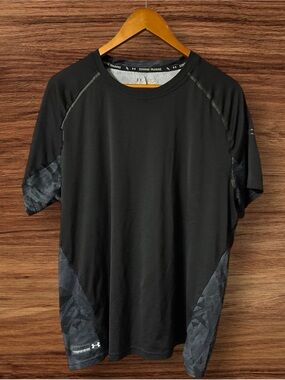 Under Armour Black & Gray Men’s Short-Sleeve Combine Training Performance Tee